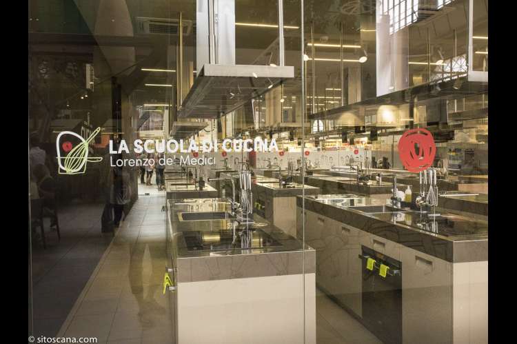 Bildet viser et glimt inn i kurslokalet for matkursene i Matmarkedet i Firenze – Mercato Centrale