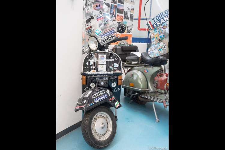 Piaggio produserer blant annet Vespa og ligger ved Pisa i Toscana.