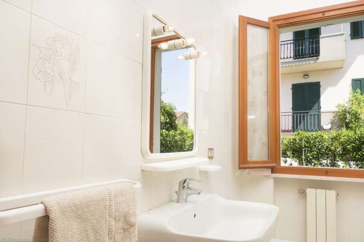 Bildet viser badet i ferieleiligheten Vito al Mare sør for Pisa.