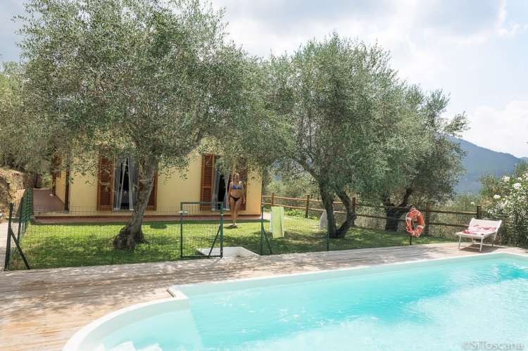 Bildet viser feriehuset Villa Noce med privat basseng like utenfor Pisa.