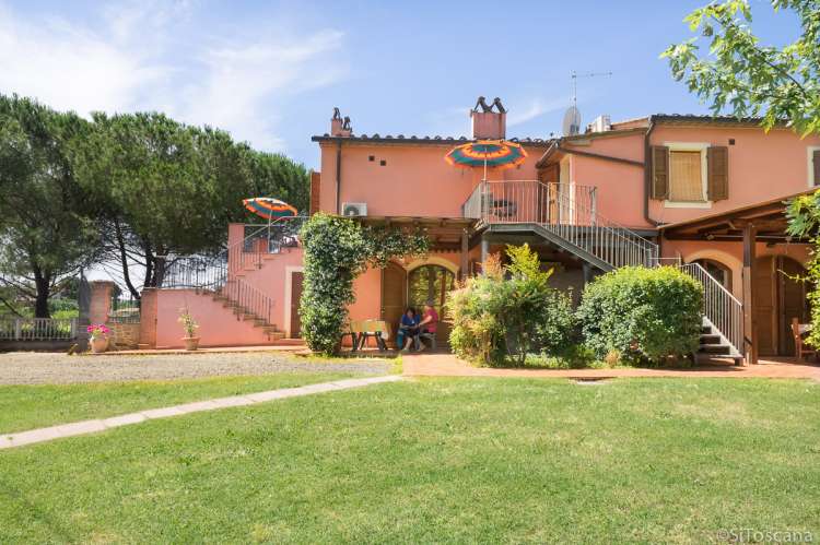 Foto som viser plassering av leilighetene i ferieboligen på vingården.