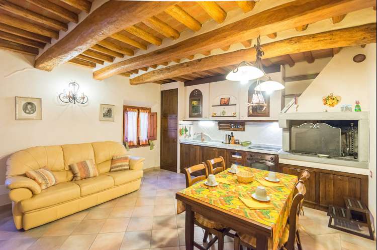 Bildet viser kjøkken i feriehus i Toscana.