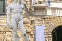 Bildet viser Davidstatuen ved  Palazzo Vecchio på Piazza della Signoria.  I Firenze, Toscana, Italia.