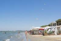 Bildet viser sandstrender ved Follonica sør i Toscana.