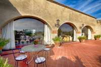 Bildet viser terrasse i feriehuset Maria Rosa i Toscana.