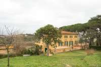 Bildet viser elegant villa til utleie i Toscana.