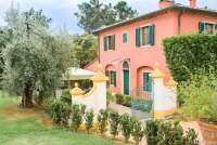 Ferieleiligheten Verde med egen inngang og uteplass. Foto.