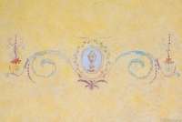 Bildet viser veggmalerier i feriebolig i Toscana.